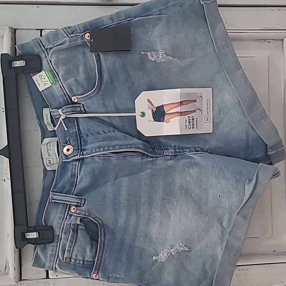 Re-generation by celebrity pink Jean shorts